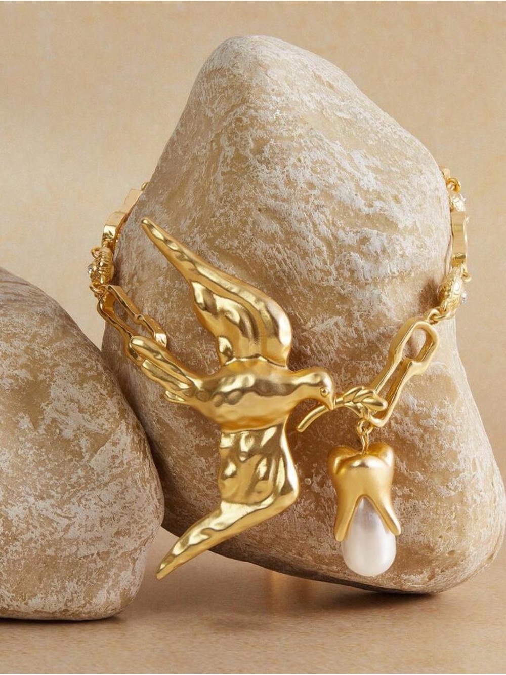Elegant Gold Bird Lariat Necklace - 18 k Gold - Picture 5 of 7